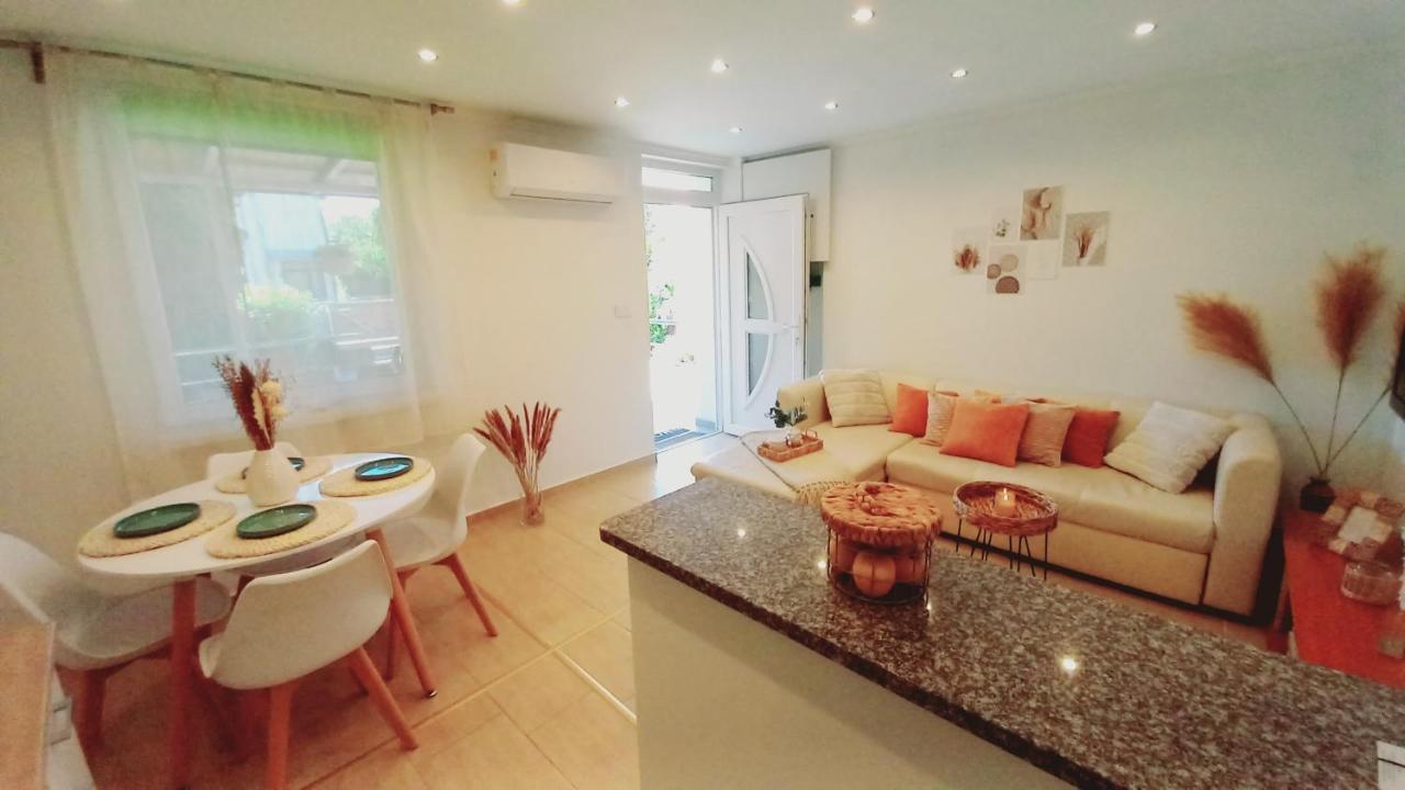 White Stone Apartman Hajdúszoboszló Exterior foto